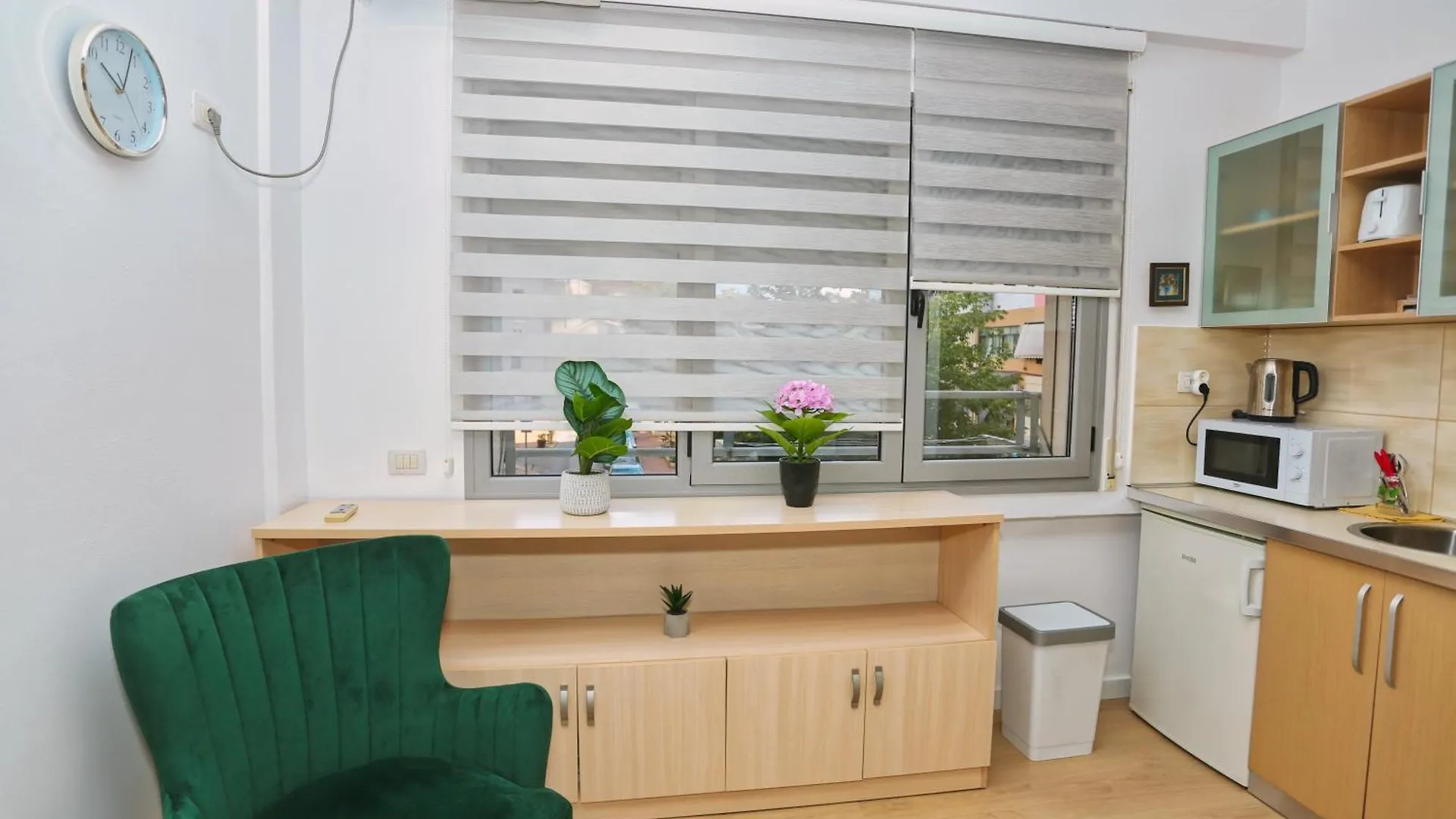 Cozy Apartment Near Square 21 Tirana