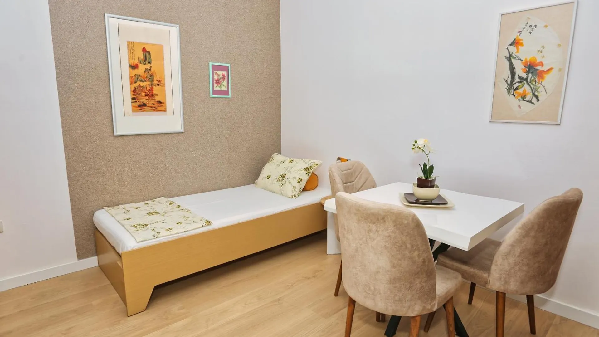 Cozy Apartment Near Square 21 Tirana