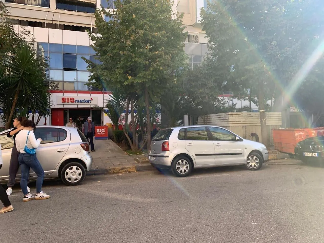 Cozy Apartment Near Square 21 Tirana