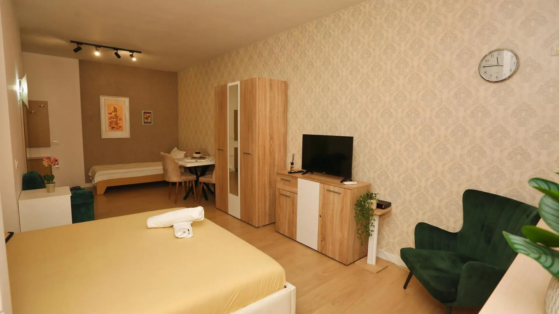 Cozy Apartment Near Square 21 Tirana