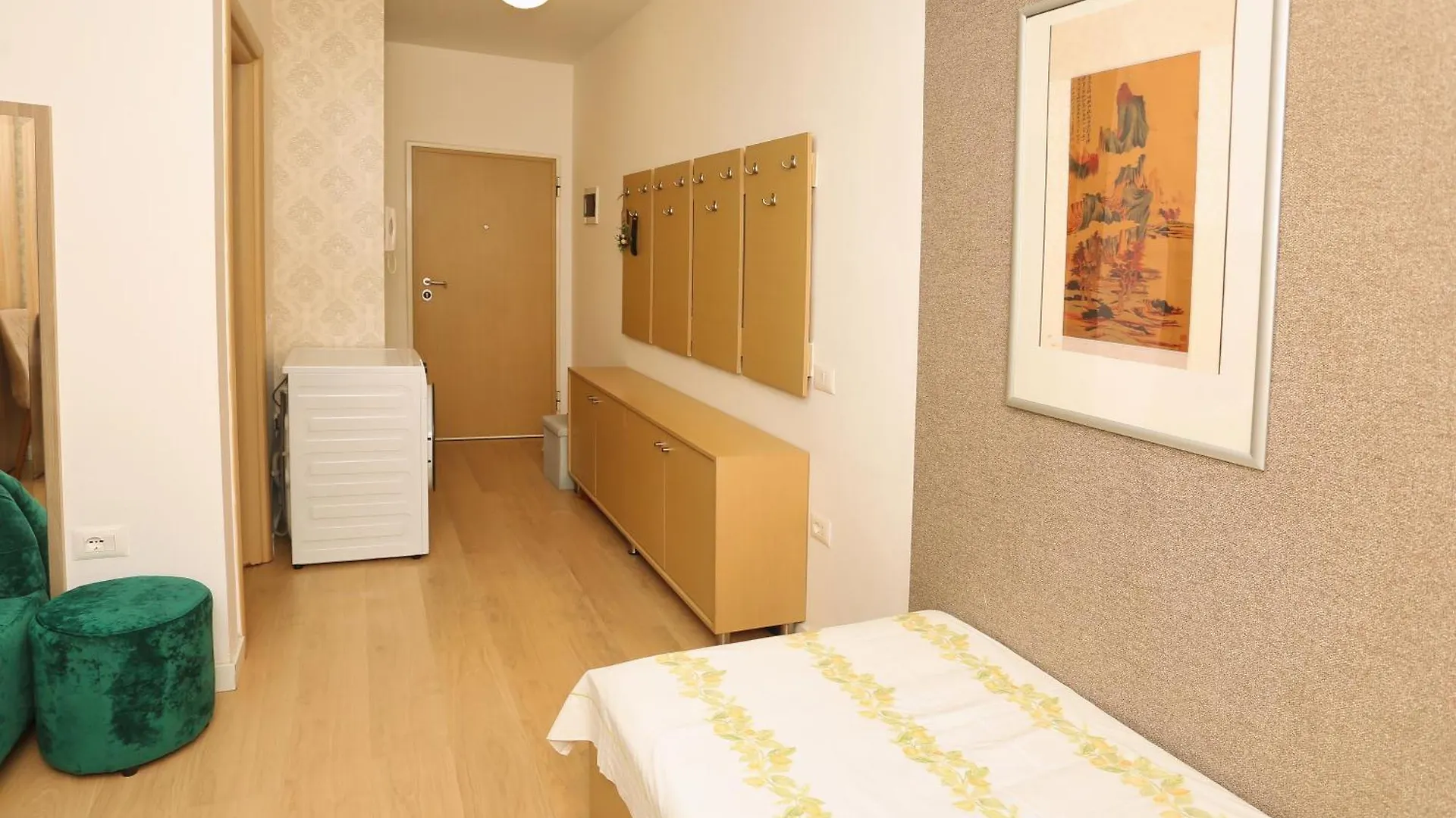 Cozy Apartment Near Square 21 Tirana Albânia